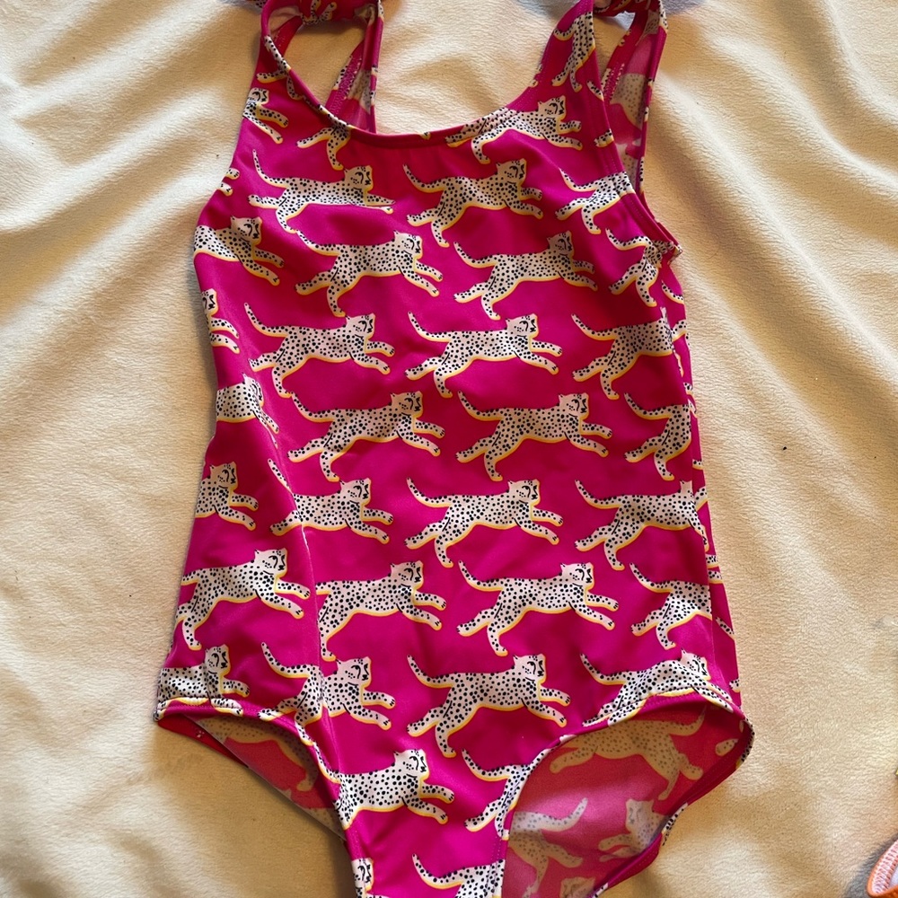 Mini Boden 5-6y cheetah swim suit